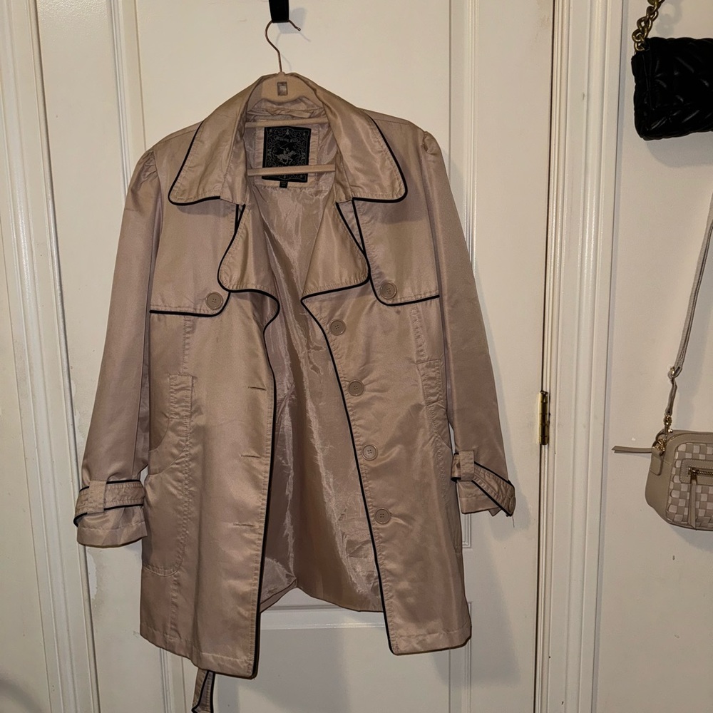 Beverly Hill Polo Trench Coat
